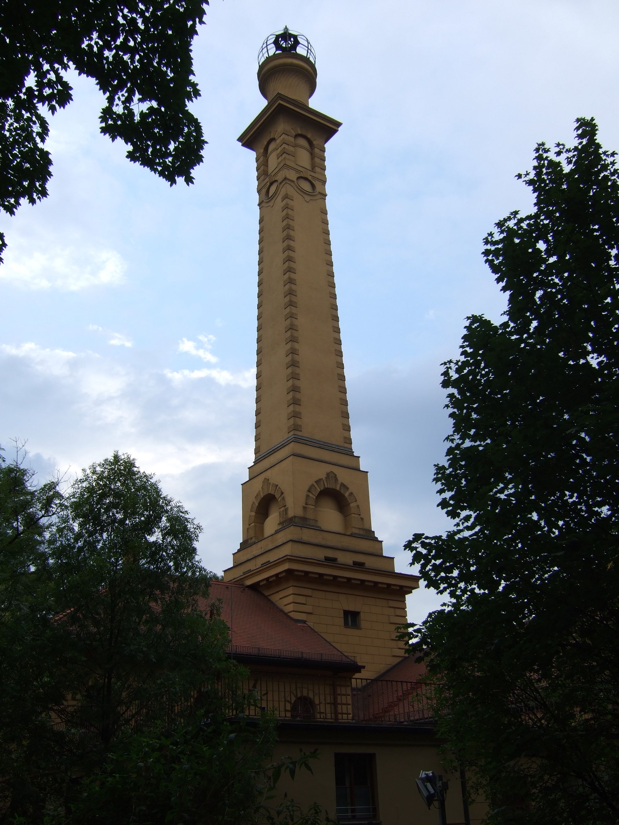 München Muffatturm 01.JPG