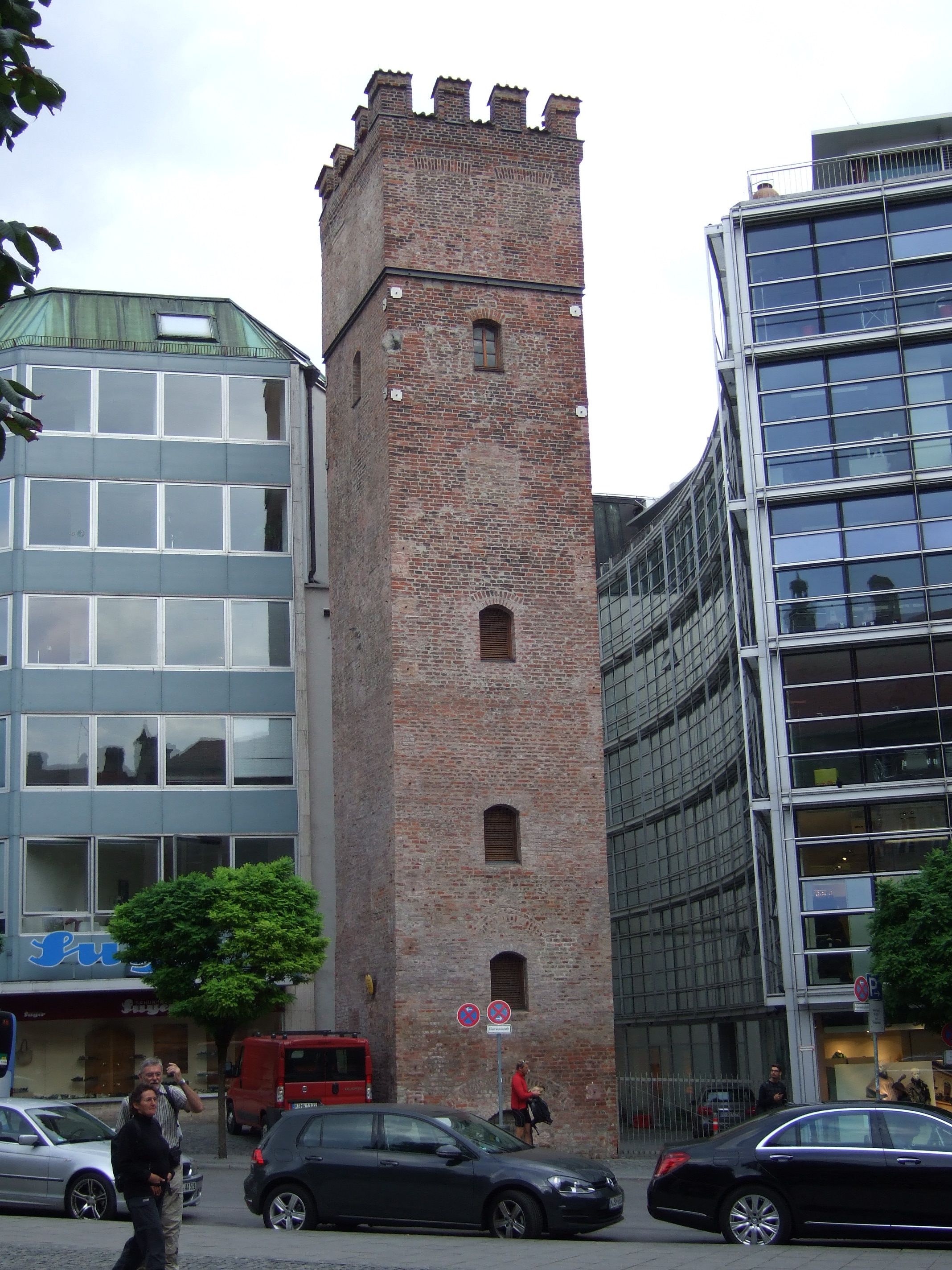 München Löwenturm 01.JPG